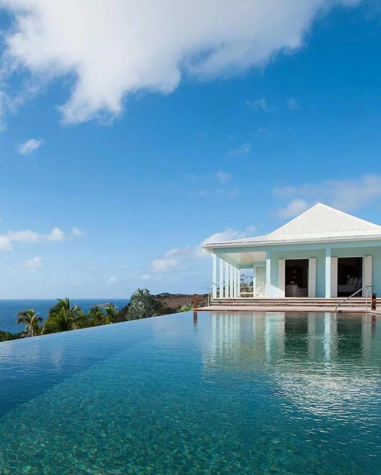 © Hôtel Le Toiny – Visuel officiel | Source : Instagram @hotelletoinystbarth