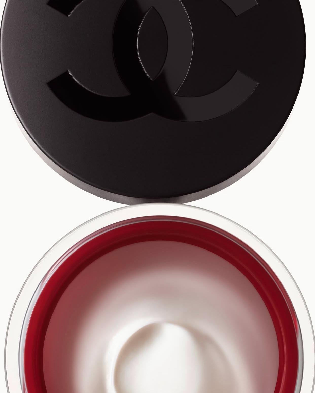 © Chanel – Official visual | Source: Instagram @chanel.beauty