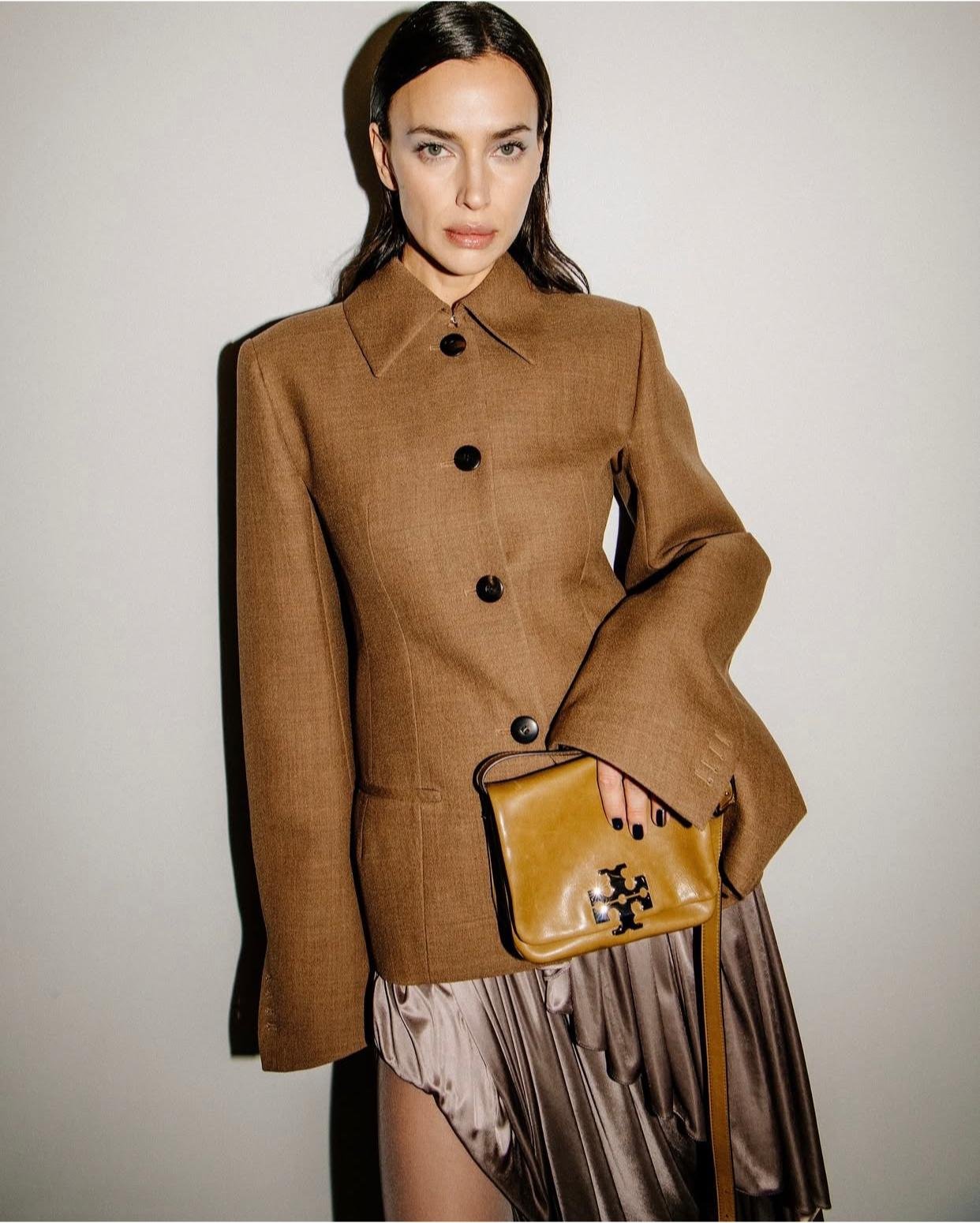 © Tory Burch – Official visual | Source : Instagram @toryburch