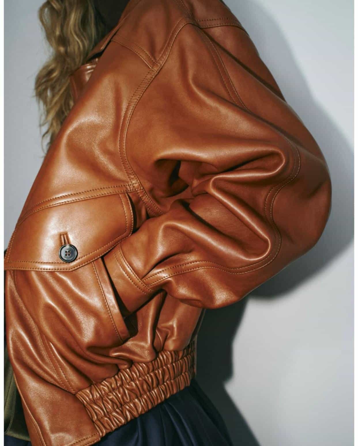 © Saint-Laurent – Official visual | Source : Instagram @ysl